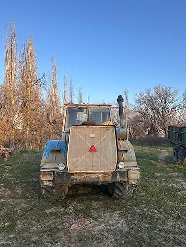 круговой обзор: Трактор колесный тягового класса, арт. трактор с сочлененной рамой — 1