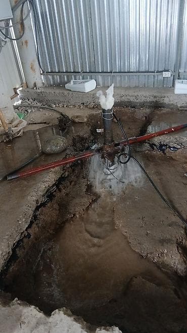 склад дверей: Сварные работы пробиваем скважины — 2