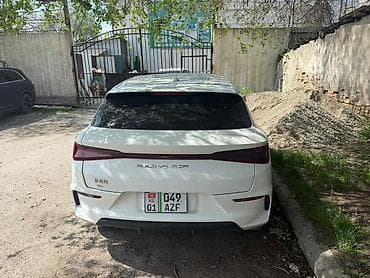 шлем белый: BYD E2: 2021 г., Электромобиль, Кроссовер — 5