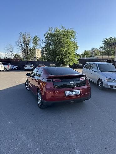 Chevrolet Volt: 2011 г., 1.4 л, Вариатор, Гибрид, Хэтчбэк — 3