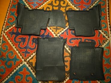 с связи с переездом: Родные Резиновые Полики Для салона Toyota, цвет - Черный, Б/у, Самовывоз, Платная доставка — 1