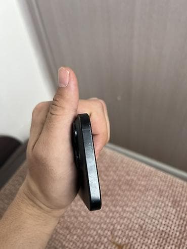 iphone 8 plus ош: IPhone 16 Pro, Б/у, 256 ГБ, Black Titanium, Коробка, 91 % — 5