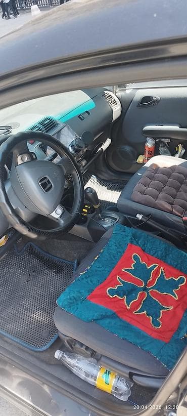 jaguar s type: Honda Jazz: 2002 г., 1.4 л, Вариатор, Бензин, Хэтчбэк — 6