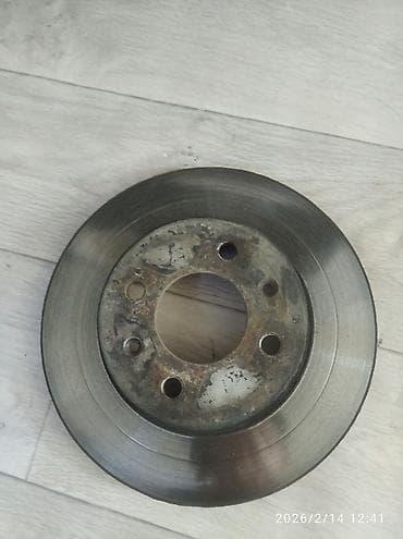 Комплект тормозных дисков Hyundai 2005 г., Б/у, Оригинал at lalafo.kg Комплект тормозных дисков Hyundai 2005 г., Б/у, Оригинал