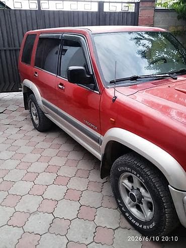 эшка 302: Isuzu Trooper: 2000 г., Кол менен иштөөчү, Дизель, Жол тандабас — 2
