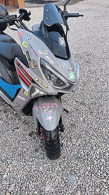мото скутера: Тип скутера 150 куб. см, Бензин — 1