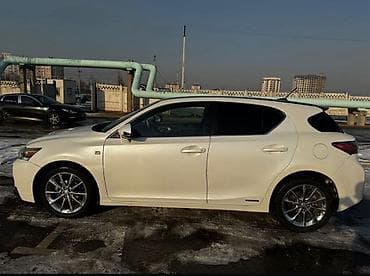 Lexus CT: 2012 г., 1.8 л, Вариатор, Гибрид, Хэтчбэк