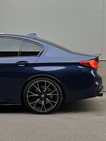Транспорт: BMW 5 series: 2018 г., 4.4 л, Автомат, Бензин, Седан — 9