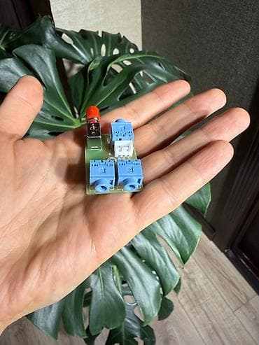 Переключатель аудиоисточников AUX jack 3,5 На выход подключаете — 2