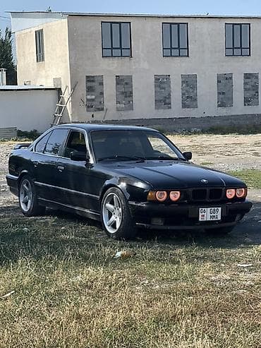 цены на машины в кыргызстане: BMW 5 series: 1994 г., 2 л, Механика, Бензин, Седан — 3