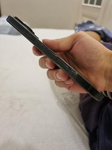 высокочастотные: IPhone 16 Pro Max, Б/у, 256 ГБ, Black Titanium, Защитное стекло, Чехол, Кабель, 90 % — 6