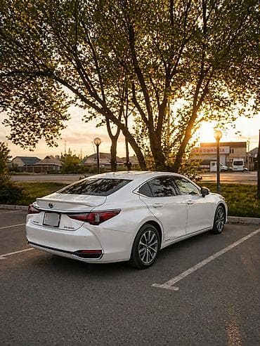 rx 2016: Lexus ES: 2019 г., 2.5 л, Типтроник, Гибрид, Седан — 2