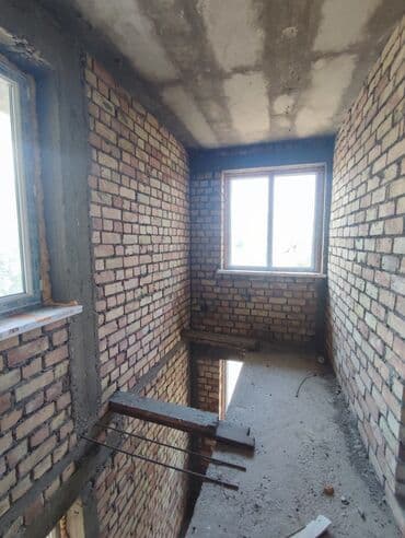 прадаю дом калыс ордо: Дом, 180 м², 6 комнат, Собственник — 12