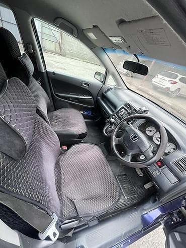 pod: Honda Stream: 2002 г., 1.7 л, Автомат, Бензин, Универсал — 4