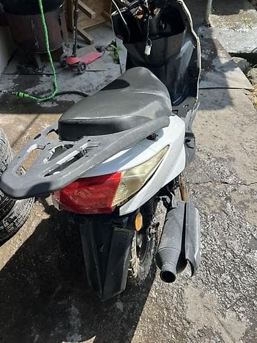 мото м8: Продаю скутер м8 имеется вложение прошу 25 тысяч сом торг имеется — 4