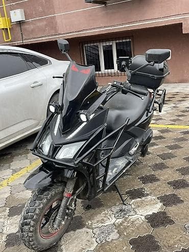 Без косяков, сел поехал, спорт вариатор, защитки, шлем, кофр в