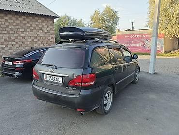 mini v: Toyota Avensis Verso: 2002 г., 2 л, Механика, Дизель, Минивэн — 3