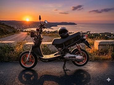 jet sky: Скутер/мопед 50–150 см³ (бензиновый), классический городской формат с — 2