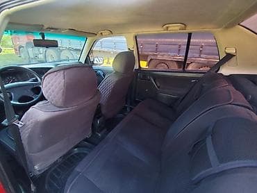 велтмейстер авто: Volkswagen Vento: 1994 г., 1.8 л, Механика, Бензин, Седан — 4