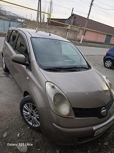 Nissan Note: 2007 г., 1.4 л, Механика, Бензин, Хэтчбэк