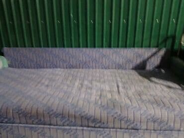 шкаф для прихожей комнаты: Прямой диван, Б/у, Двуместный — 1