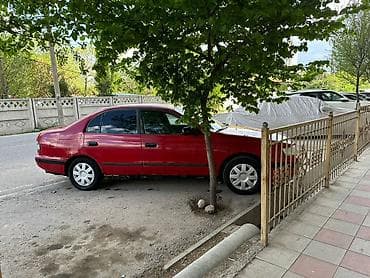 bud машина: Toyota Carina E: 1997 г., 1.6 л, Механика, Бензин, Седан — 4