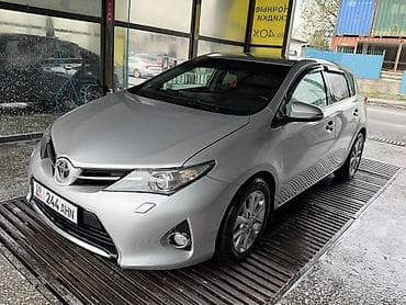 машина китай: Toyota Corolla: 2015 г., 1.6 л, Автомат, Бензин, Хэтчбэк — 8