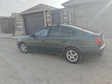 Продажа авто: Toyota Avensis: 1999 г., 1.8 л, Механика, Бензин, Хэтчбэк — 1