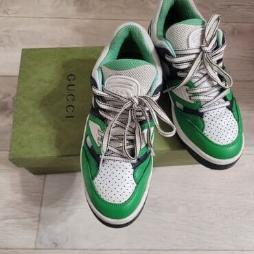 gucci обувь: Gucci (оригинал)

Размер 37.5
Цена: 6000
Оригинал — 4