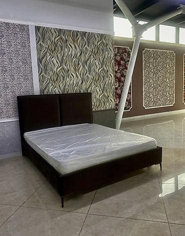 Двуспальная кровать, С мягким изголовьем, длина - 200 см