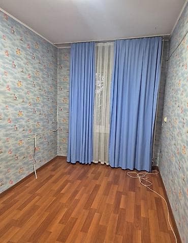 Квартиры: 3 комнаты, 65 м², 105 серия, 4 этаж, Старый ремонт — 2