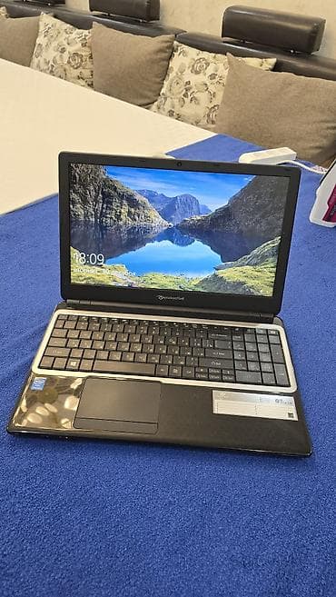 chrom: Packard Bell EasyNote (15.6") - Экран 15.6", широкоформатный, матрица — 1