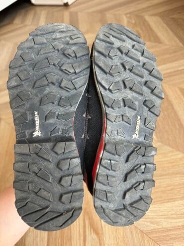 горные батинки: Кроссовки, 37.5, Adidas Originals, Б/у, цвет - Серебристый, Платная доставка, Самовывоз — 2