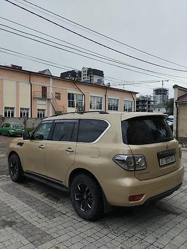 2011: Nissan Patrol: 2011 г., 5.6 л, Автомат, Бензин, Внедорожник — 5
