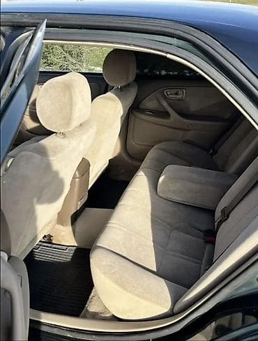 sprinter 2003: Toyota Camry: 1999 г., 2.2 л, Автомат, Газ, Седан — 4