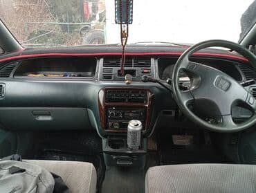 набор ключей для автомобиля в чемодане: Honda Odyssey: 1996 г., Автомат, Бензиновая, Минивэн — 5