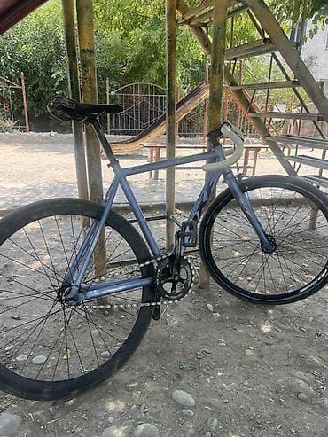 Фикс-байк (single speed) с трековой геометрией - Рама: алюминий