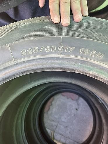 range rover: Шины 225 / 65 / R 17, Лето, Б/у, Комплект, Внедорожные (АТ/МТ), Yokohama — 4