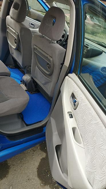 нессия: Nissan Almera Tino: 2001 г., 1.8 л, Ручные, Бензин, Минивэн — 10