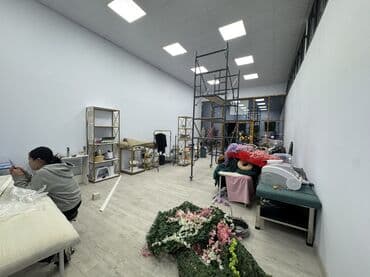 container house дома из контейнеров бишкек, контейнеры в бишкеке фото: Продаю Офис 50 м², С ремонтом, 1 этаж — 1