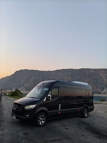 Премиальный микроавтобус Mercedes-Benz Sprinter (длинная база, высокий
