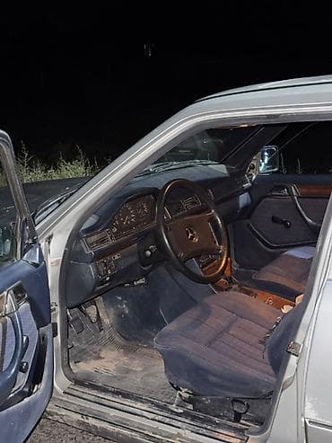 Mercedes-Benz W124: 1990 г., 2 л, Кол менен иштөөчү, Бензин, Седан — 3