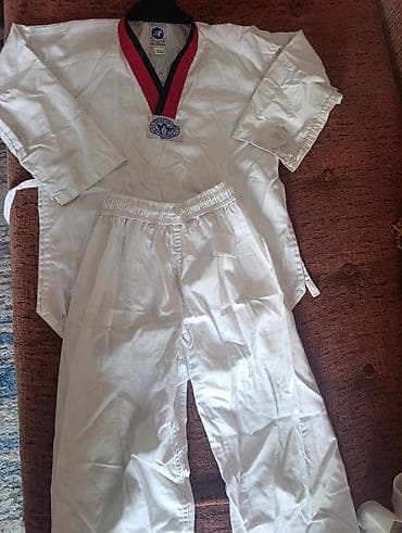 боксёрские формы: Комплект защитной экипировки для единоборств Состав: - Шлем Daedo — 5