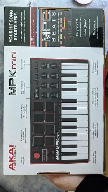 музыкальные: AKAI Professional MPK mini — компактный MIDI‑контроллер для продакшна — 5