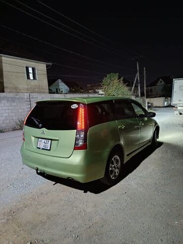 авто делика: Mitsubishi Grandis: 2005 г., 2.4 л, Автомат, Газ, Минивэн — 2