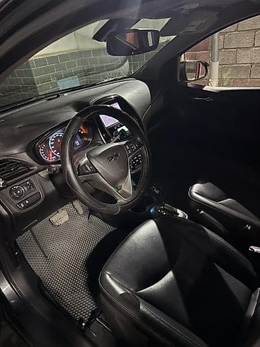 infinity g35: Chevrolet Spark: 2017 г., 1 л, Автомат, Бензин, Хэтчбэк — 6
