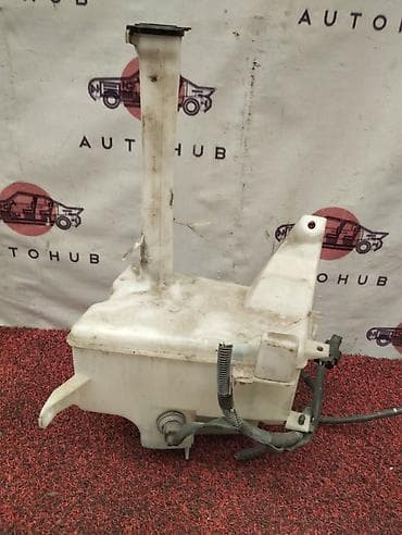 lexus fx: Бачок Toyota — 1