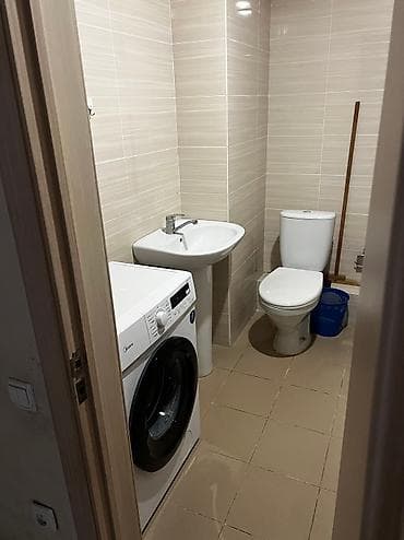 70 сом: 1 бөлмө, Менчик ээси, Чогуу жашоосу жок, Жарым -жартылай эмереги бар — 7