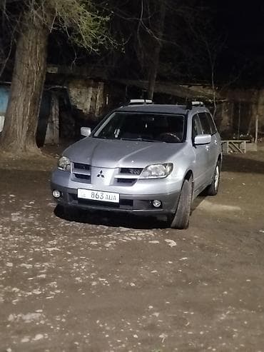 Mitsubishi Outlander: 2003 г., 2 л, Ручные, Бензин, Кроссовер