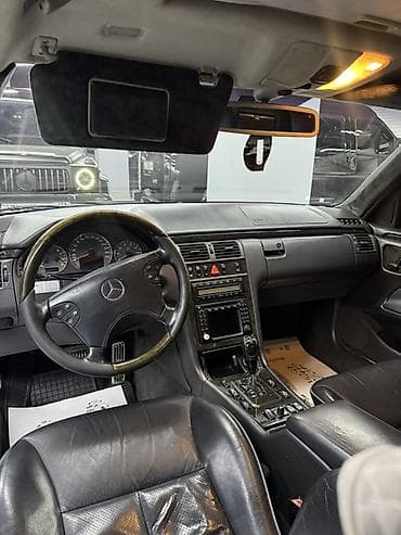 Транспорт: Mercedes-Benz E-Class: 2000 г., Автомат, Седан — 4